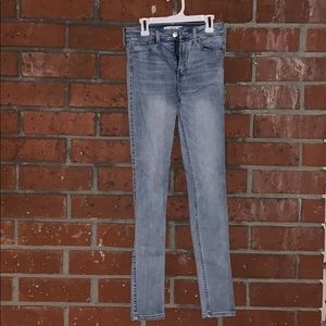 Low Rise Light Wash Skinny Jeans